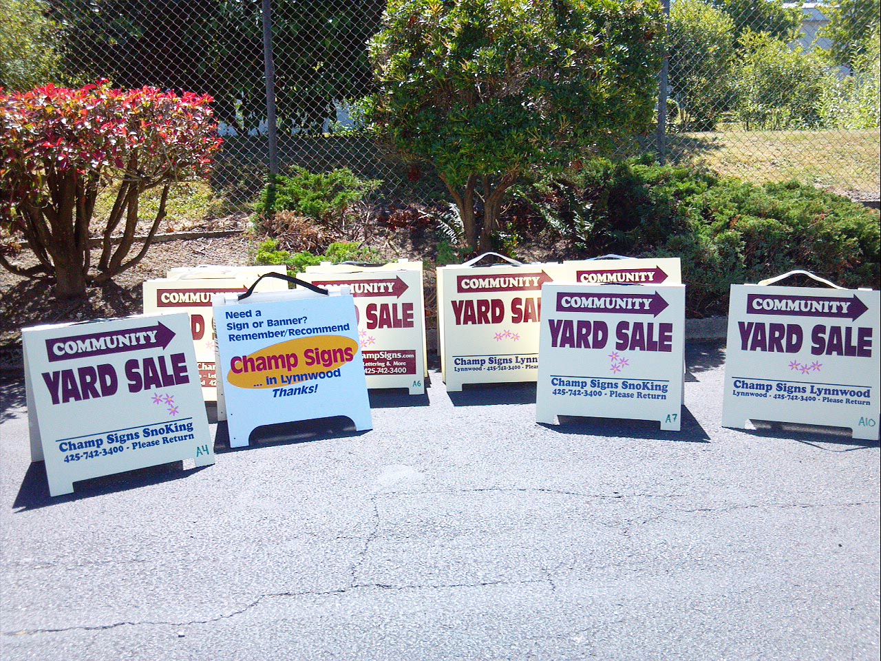 Yard Sale Signs Pic